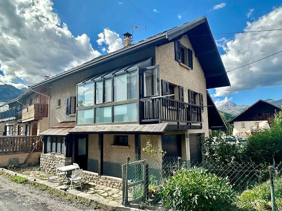 Jolie Maison Entierement Renovee A La Montagne Villar-Saint-Pancrace France
